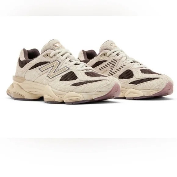 New Balance 9060 - Picture 3 of 13